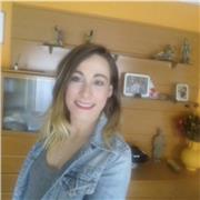De castellano , evidentemente no tengo la titulación pero si muy experiencia con la lengua castellana además de leer mucho